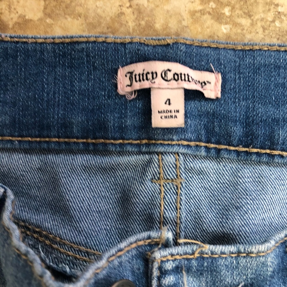 Juicy Couture Jean shorts - Picture 4 of 4